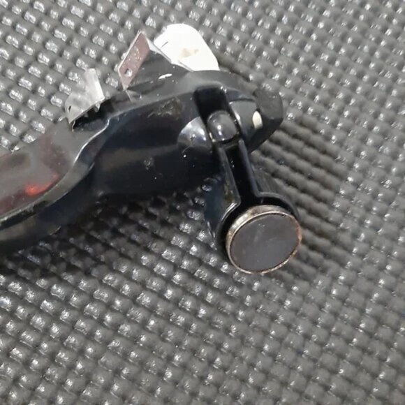 PROCTOR-SILEX EXTRA TALL CAN OPENER WITH KNIFE SHARPENER MODEL NO. 75671 - Picture 9 of 11